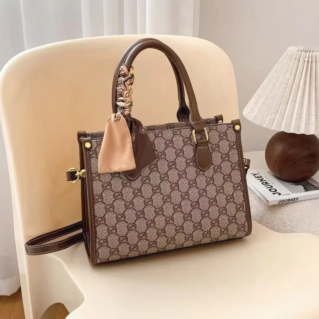 Lyzior Modern Square Tote