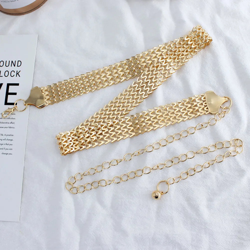 Lyzior™ Gold Chain Waist Belt – Elegant Adjustable Metal Waistband