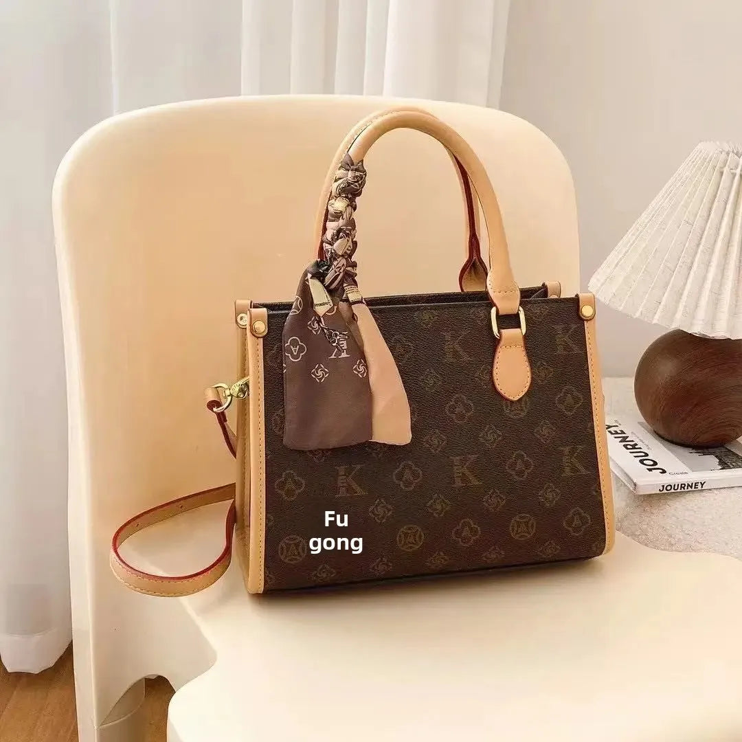 Lyzior Modern Square Tote